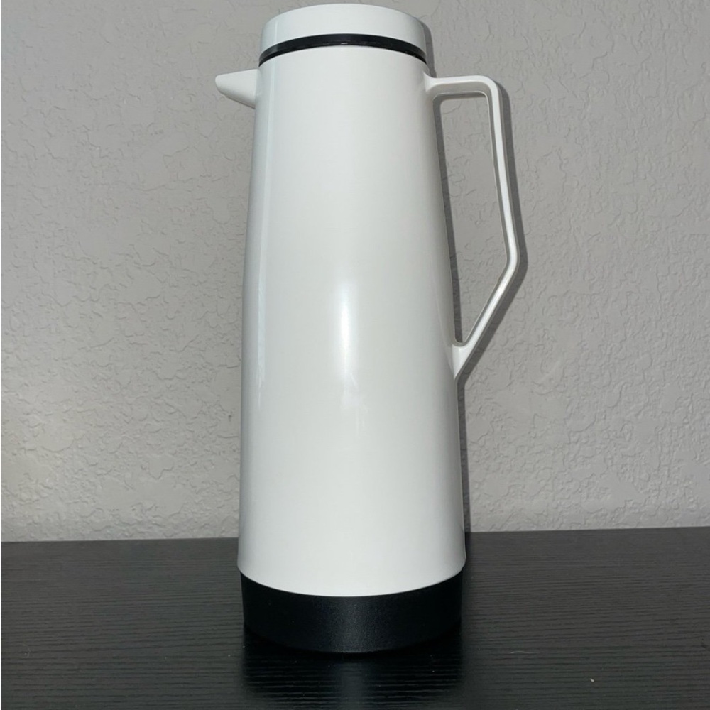Vintage Thermos Coffee Butler Carafe Insulated 1 Liter Capacity (1013/50) White